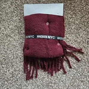 Madden NYC Burgundy Beanie and Scarf Set Madden NYC Women main image 3